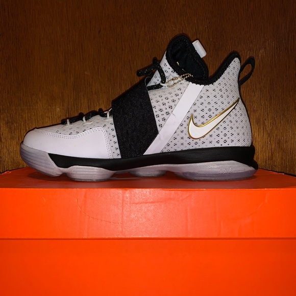 nike lebron 14 bhm
